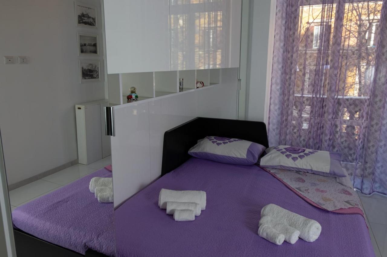 Roma Castel Nepi Home Near Colosseo Exterior foto